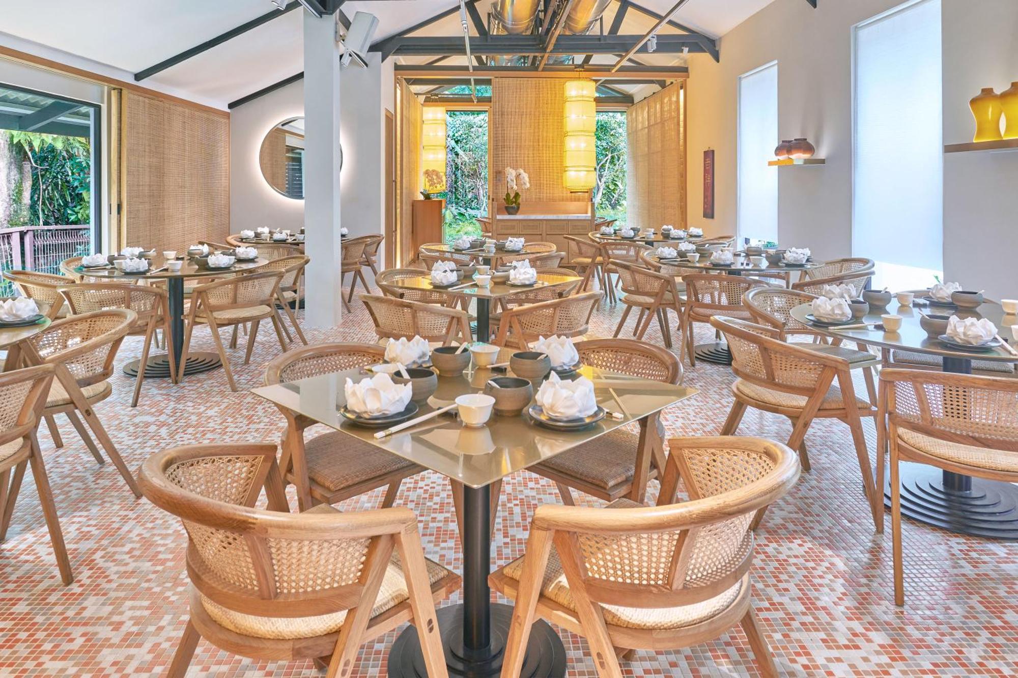 굿우드 파크 호텔 싱가포르 외부 사진 The interior of the restaurant